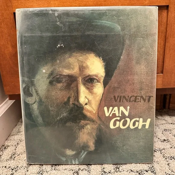 Vincent Van Gogh Art Book - Picture 3 of 9